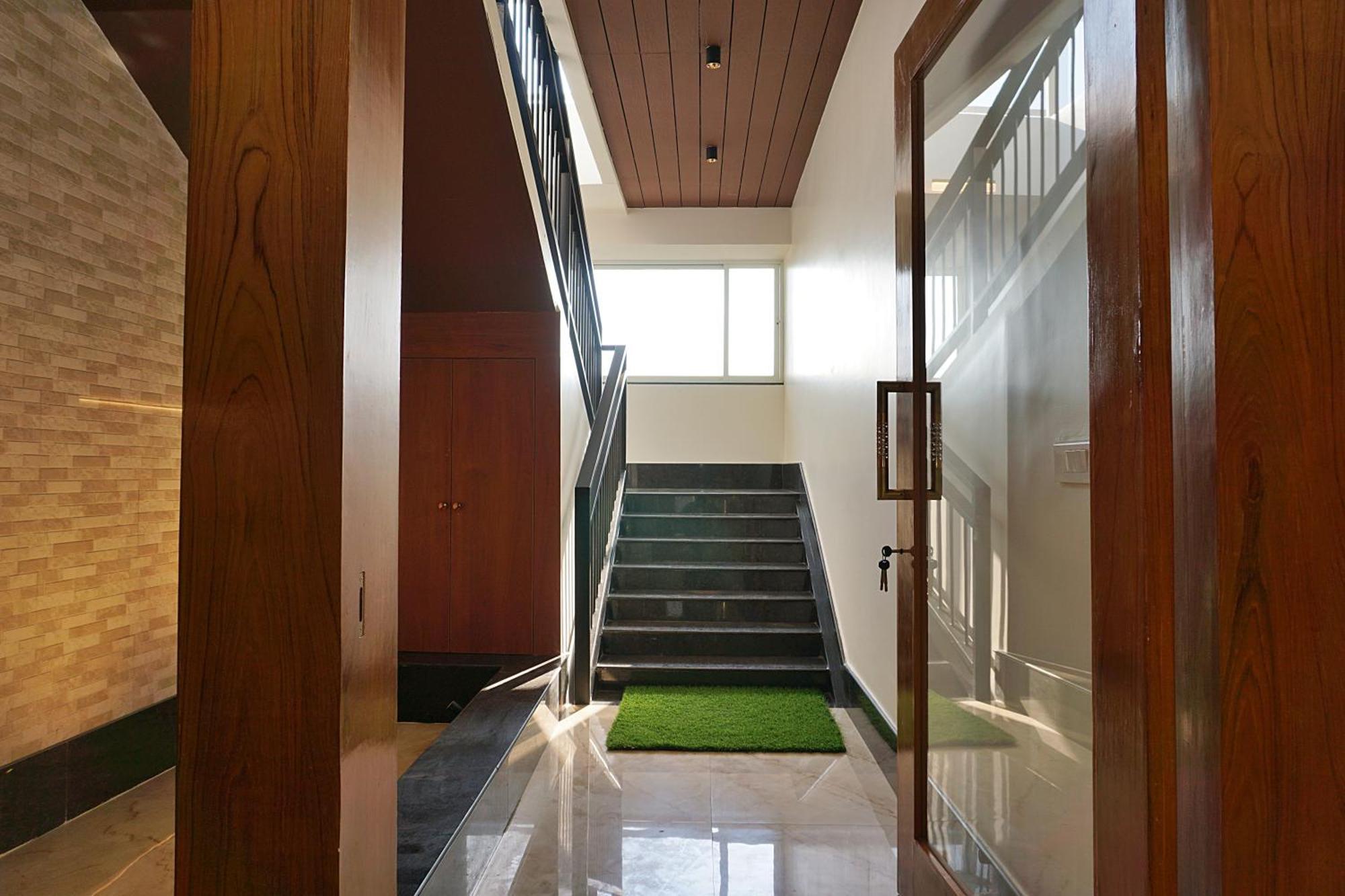 バンガロールThe Pentouz On 100 Feet Road Indiranagar - An Urban Luxury Retreatアパートメント エクステリア 写真