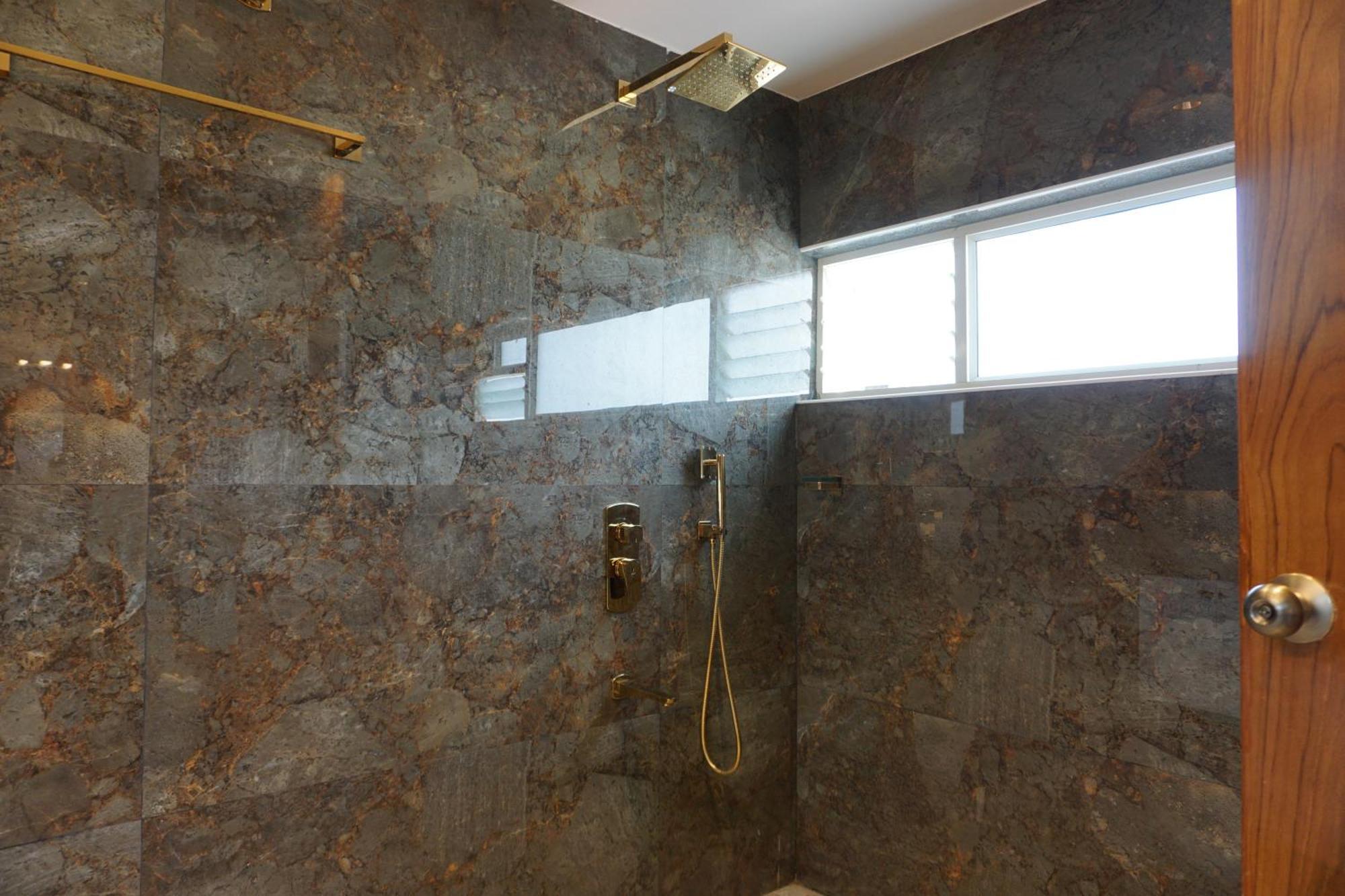 バンガロールThe Pentouz On 100 Feet Road Indiranagar - An Urban Luxury Retreatアパートメント エクステリア 写真