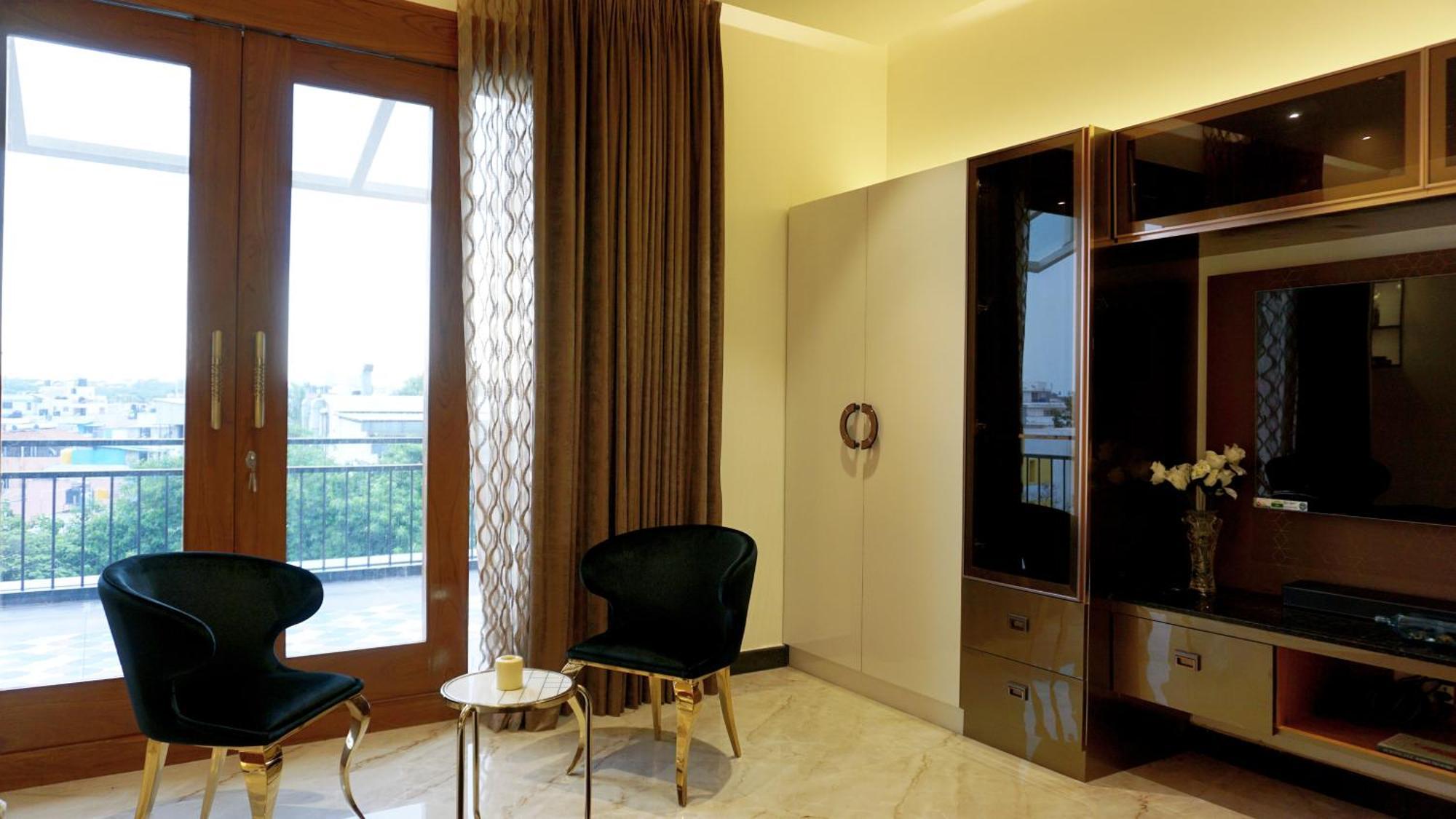 バンガロールThe Pentouz On 100 Feet Road Indiranagar - An Urban Luxury Retreatアパートメント エクステリア 写真