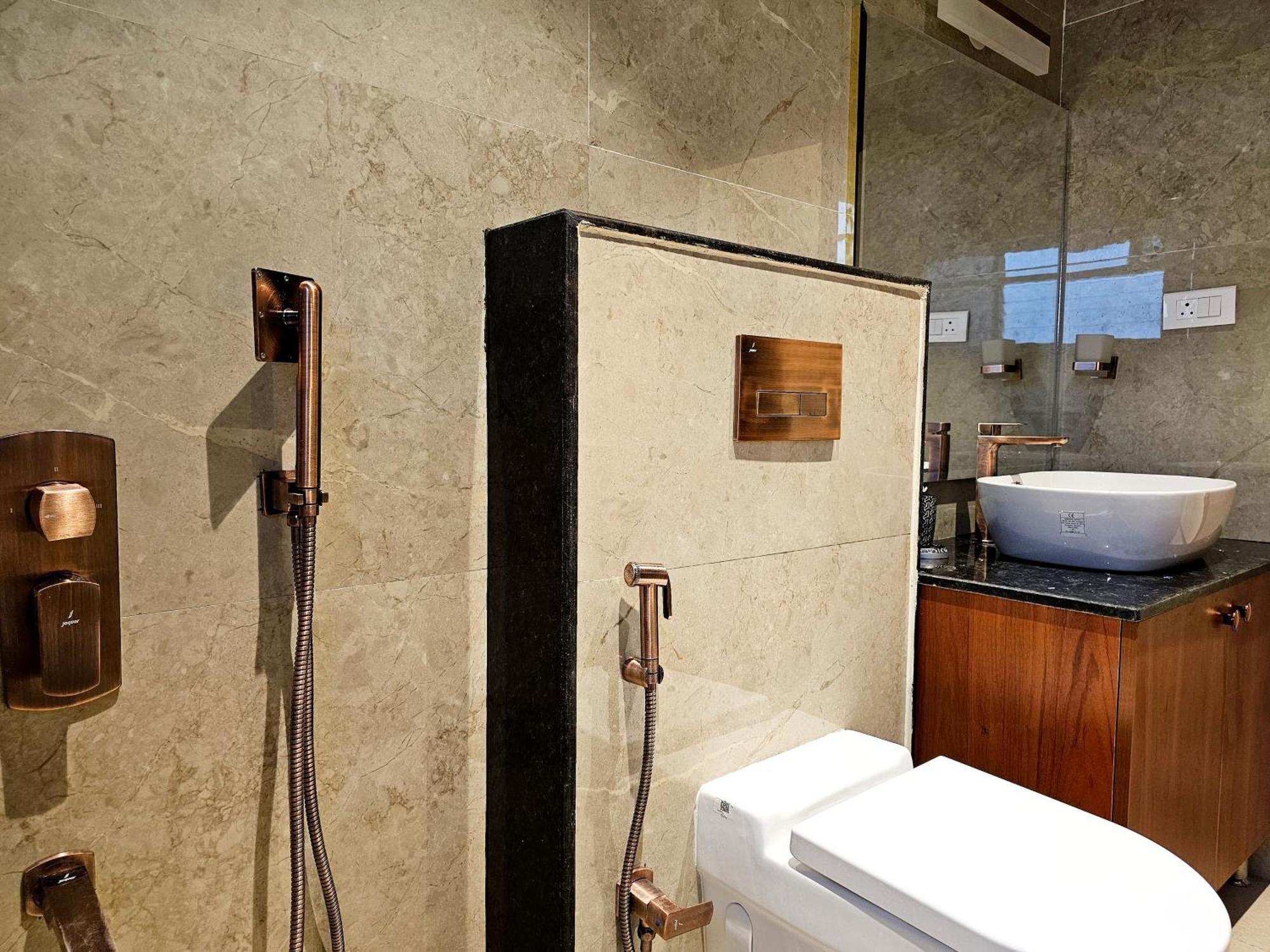 バンガロールThe Pentouz On 100 Feet Road Indiranagar - An Urban Luxury Retreatアパートメント エクステリア 写真