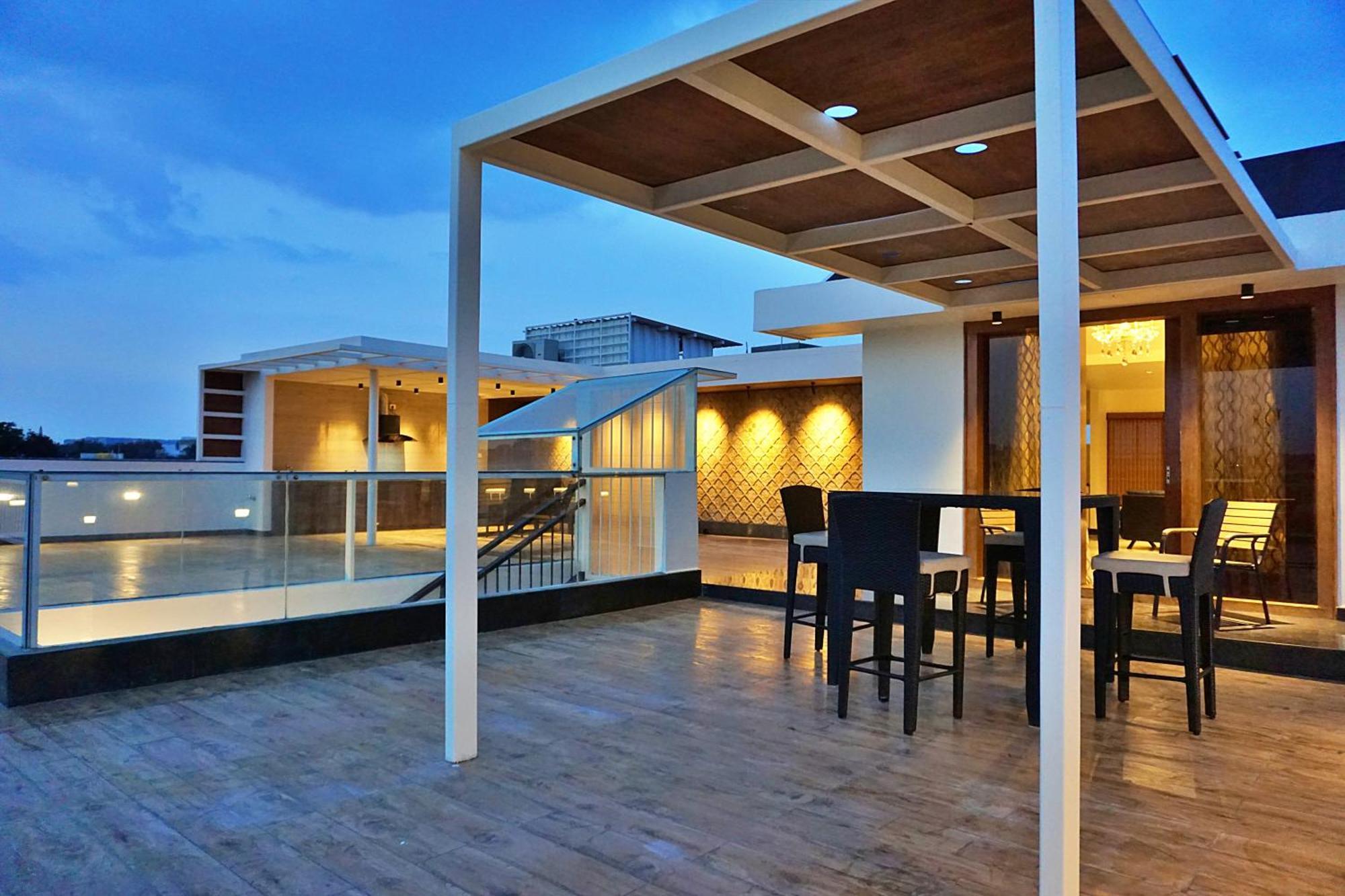 バンガロールThe Pentouz On 100 Feet Road Indiranagar - An Urban Luxury Retreatアパートメント エクステリア 写真