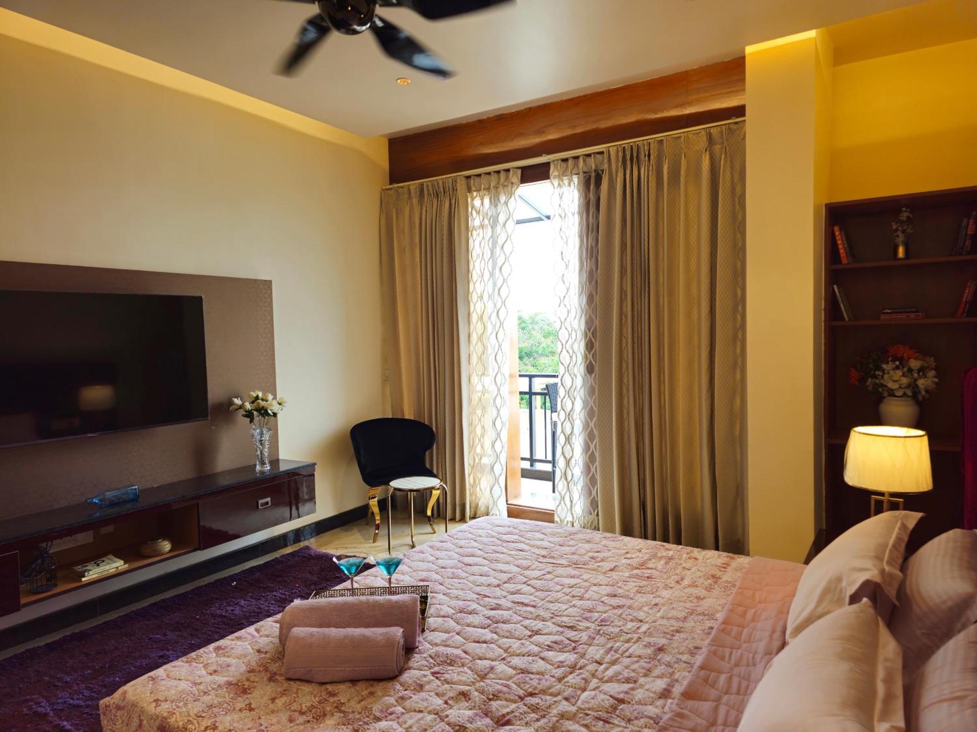 バンガロールThe Pentouz On 100 Feet Road Indiranagar - An Urban Luxury Retreatアパートメント エクステリア 写真