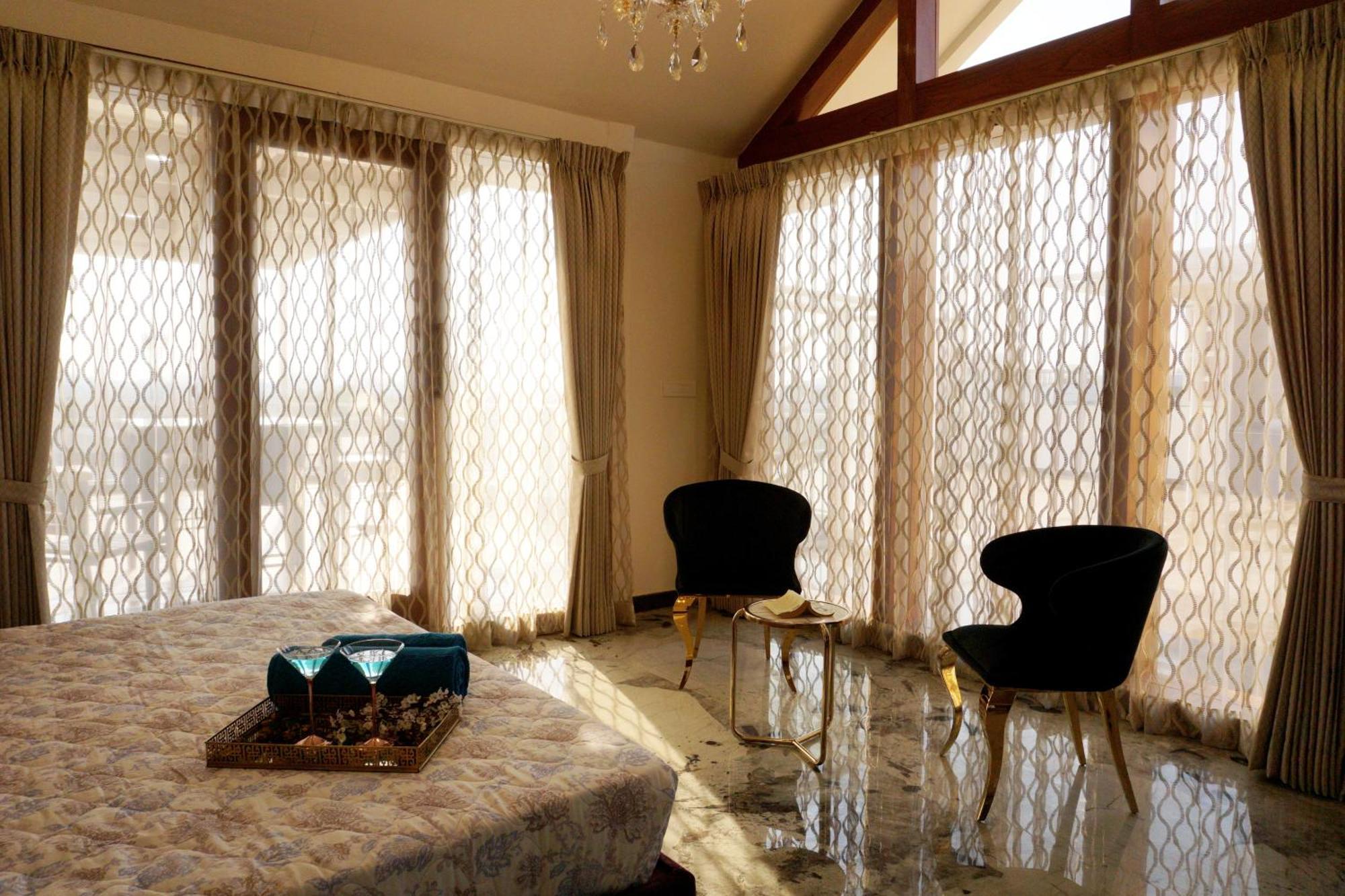 バンガロールThe Pentouz On 100 Feet Road Indiranagar - An Urban Luxury Retreatアパートメント エクステリア 写真